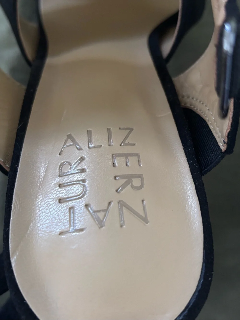 NATURALIZER SZ 8.5 Black Faux Suede Platform Block Heel Strappy/Adjust. Sandals